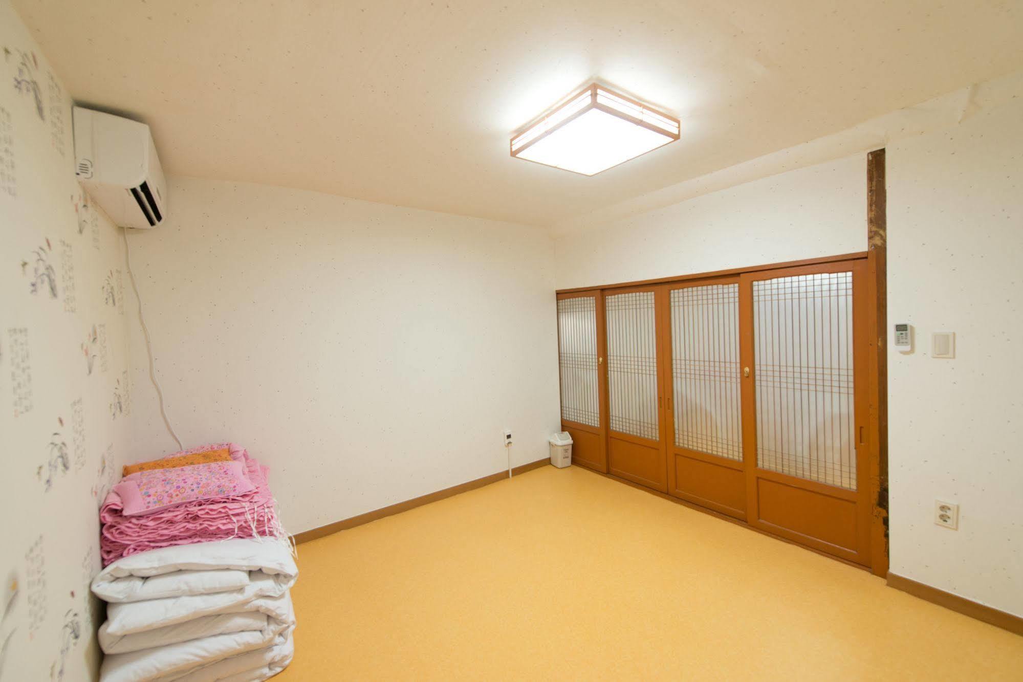 Empathy Hanok Guesthouse Daegu Eksteriør billede
